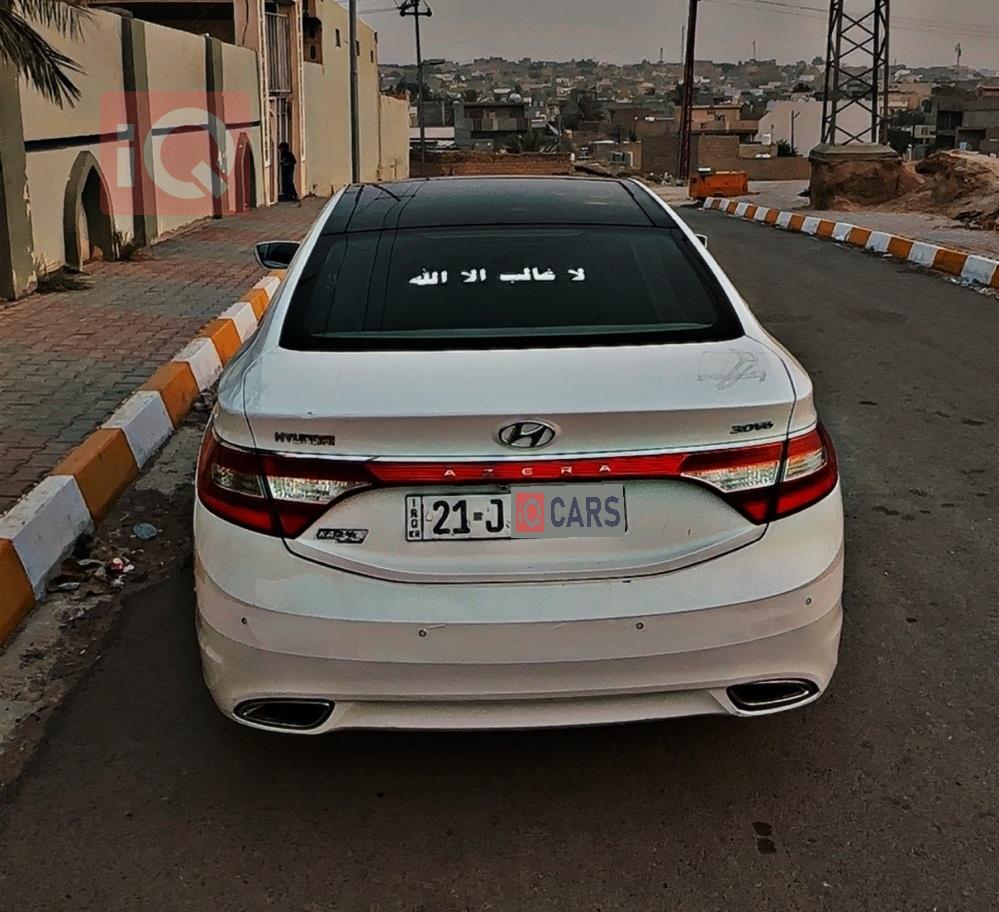 هیۆندای ازێرا